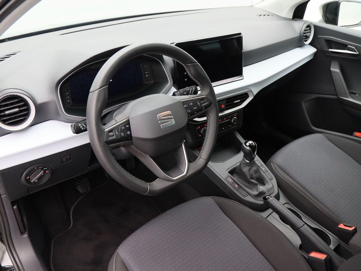 SEAT Ibiza 1.0 TSi Style Business Intense | Cruise Control | Climate Control | Stoelverwarming | Parkeersensoren | Navigatie | Carplay | 70491 Km!!