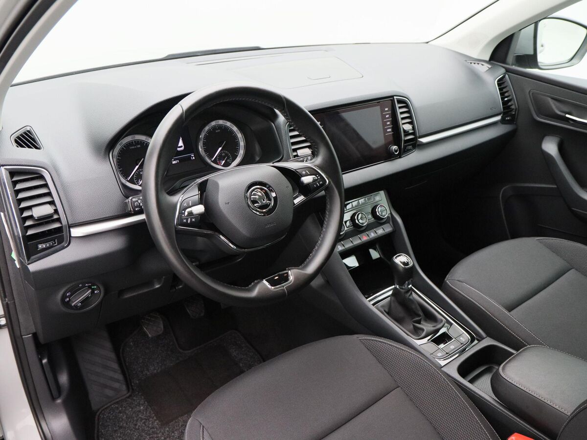 Škoda Karoq 1.0 TSi 110 Pk Business Edition | Navigatie | Trekhaak | 16 Inch | Climate Controle | Elektrische Achterklep | 38.070 Km!!