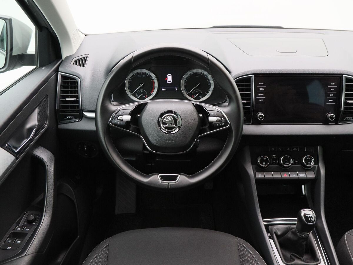 Škoda Karoq 1.0 TSi 110 Pk Business Edition | Navigatie | Trekhaak | 16 Inch | Climate Controle | Elektrische Achterklep | 38.070 Km!!
