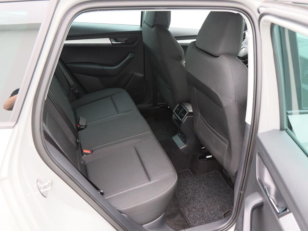 Škoda Karoq 1.0 TSi 110 Pk Business Edition | Navigatie | Trekhaak | 16 Inch | Climate Controle | Elektrische Achterklep | 38.070 Km!!