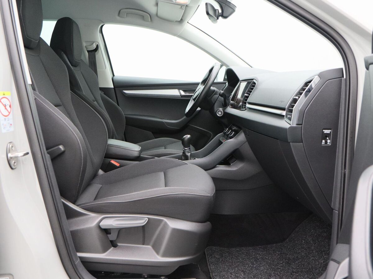 Škoda Karoq 1.0 TSi 110 Pk Business Edition | Navigatie | Trekhaak | 16 Inch | Climate Controle | Elektrische Achterklep | 38.070 Km!!