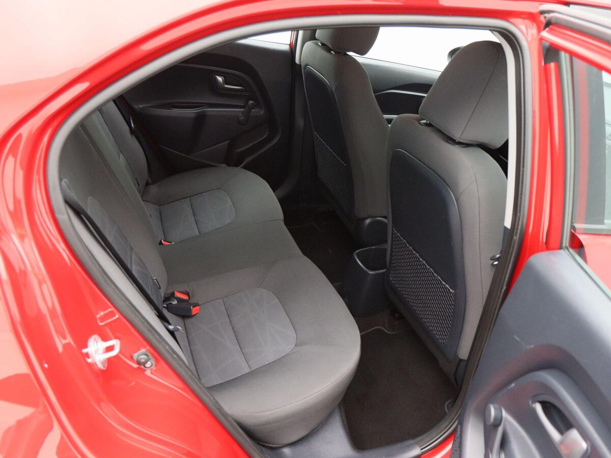 Kia Rio 1.2 CVVT ComfortLine | Airco | Cruise Control | Media | Trekhaak | 15 Inch | 121.568 Km!!