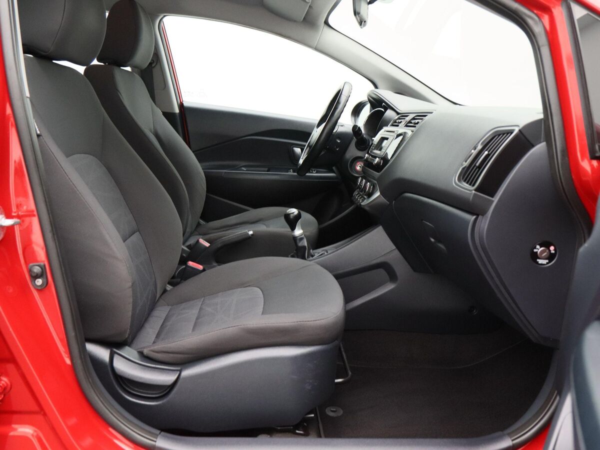 Kia Rio 1.2 CVVT ComfortLine | Airco | Cruise Control | Media | Trekhaak | 15 Inch | 121.568 Km!!