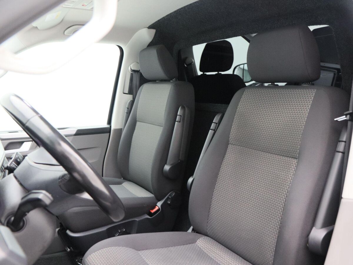 VW-Bedrijfswagens Transporter 2.0 TDi 150 Pk Automaat Bulli L2H1 28 | Full LED | Navigatie | Trekhaak | 17 Inch | Virtual Dashboard | Airco | 129.239 Km!!