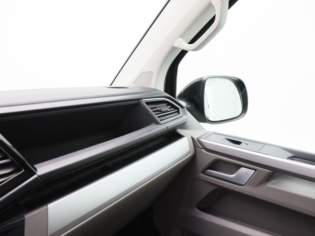 VW-Bedrijfswagens Transporter 2.0 TDi 150 Pk Automaat Bulli L2H1 28 | Full LED | Navigatie | Trekhaak | 17 Inch | Virtual Dashboard | Airco | 129.239 Km!!