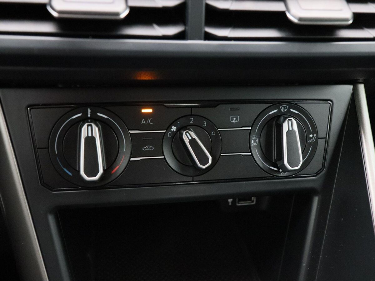 Volkswagen Polo 1.0 TSi Automaat Comfortline | Airco | Adaptive Cruise Control | Bluetooth | Camera | 89.688 Km!!