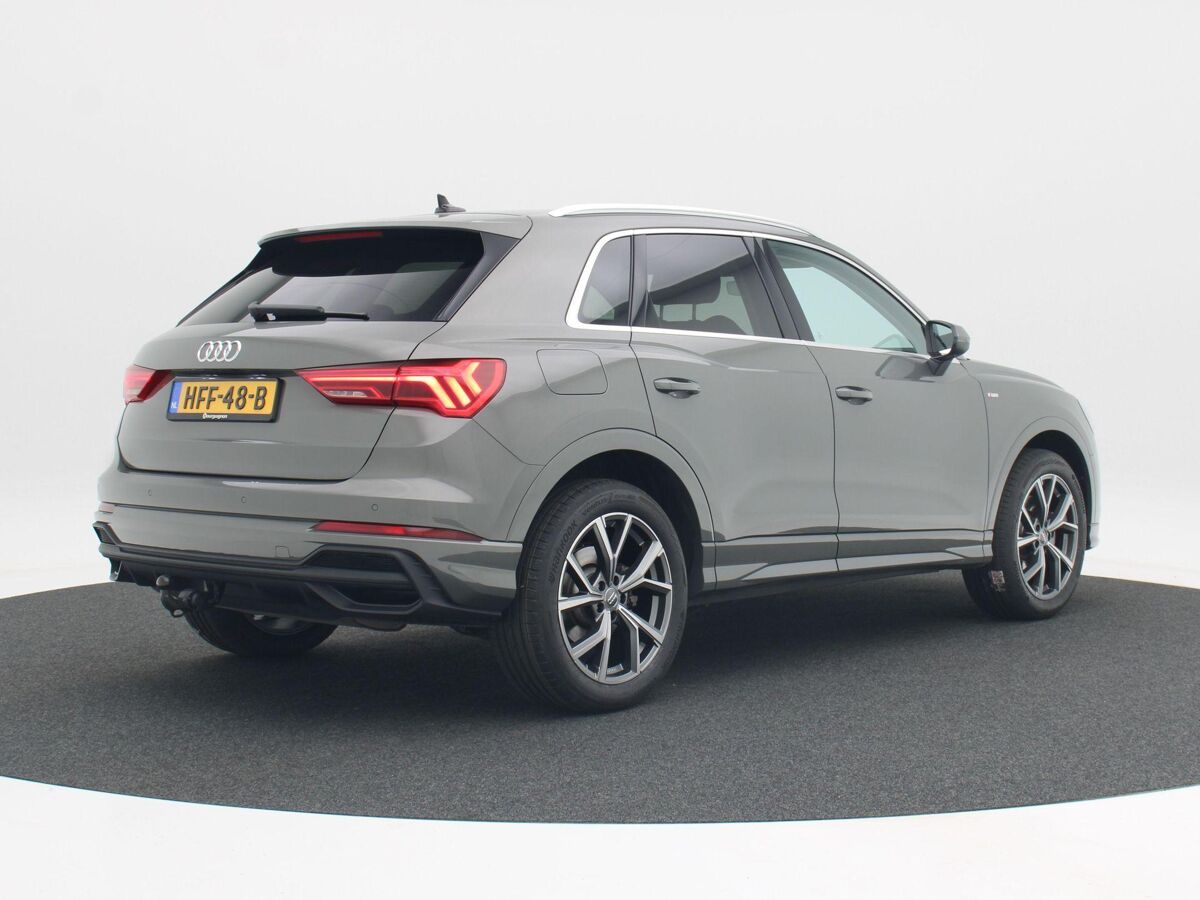 Audi Q3 45 TFSi e 245 Pk Automaat S-Line | Full LED | 19 Inch | Trekhaak | Adaptive Cruise | Parkeersensoren | Sportstoelen | 7.287 Km!!