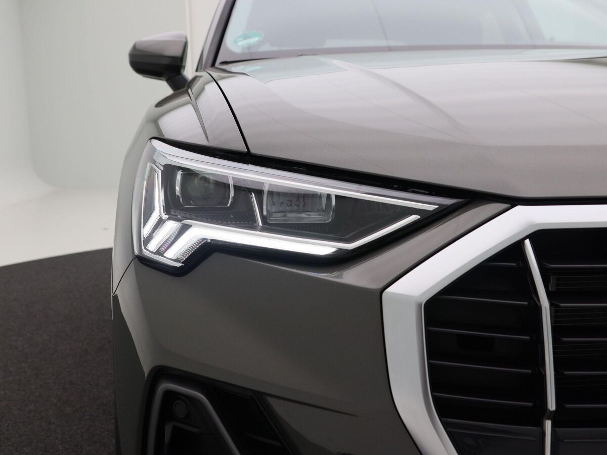 Audi Q3 45 TFSi e 245 Pk Automaat S-Line | Full LED | 19 Inch | Trekhaak | Adaptive Cruise | Parkeersensoren | Sportstoelen | 7.287 Km!!