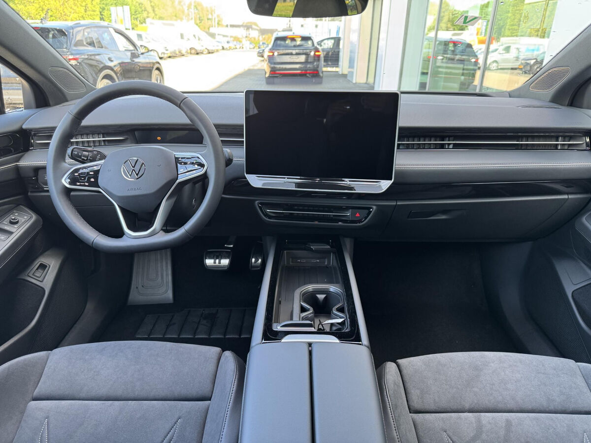 Volkswagen ID.7 Tourer Tourer Pro Limited Edition 77 kWh accu 286 pk | Massage Stoelen | Head-Up Display | Trekhaak | 360 Camera | Elektrische Stoelen | Elektrische Achterklep |