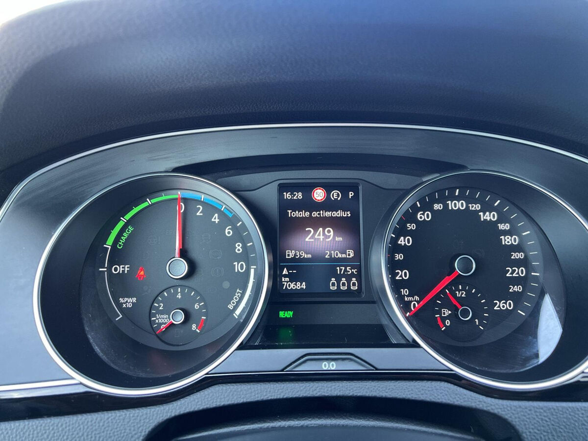 Volkswagen Passat Variant 1.4 TSI PHEV GTE Business | PHEV | 218 Pk | Trekhaak | ACC | A-Camera |