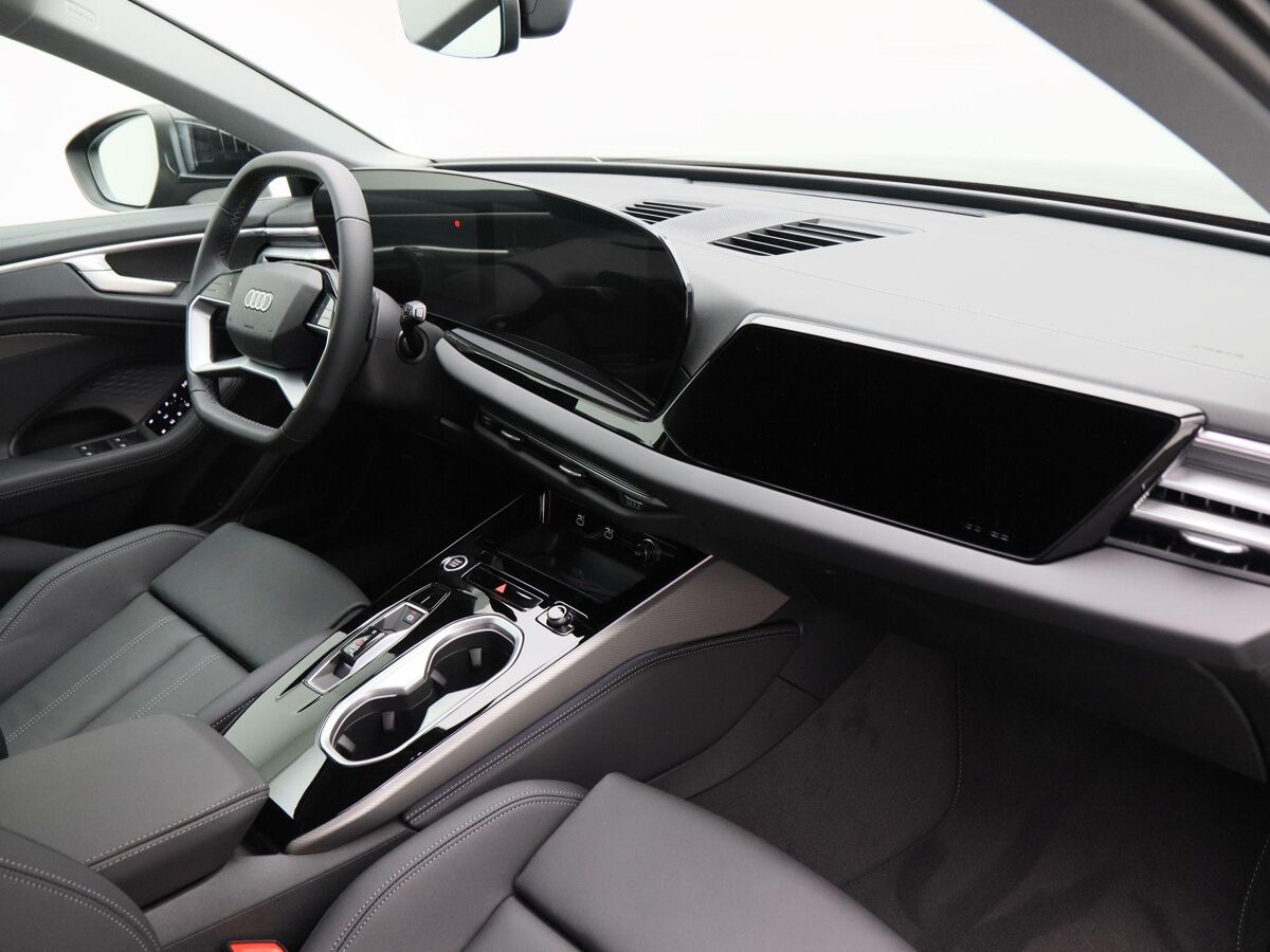 Audi A6 Avant Advanced edition 40 TFSI 150 kW / 204 PK Avant 7 v 20 inch | Matrix Led | Elektrische stoelen | bijrijdersscherm