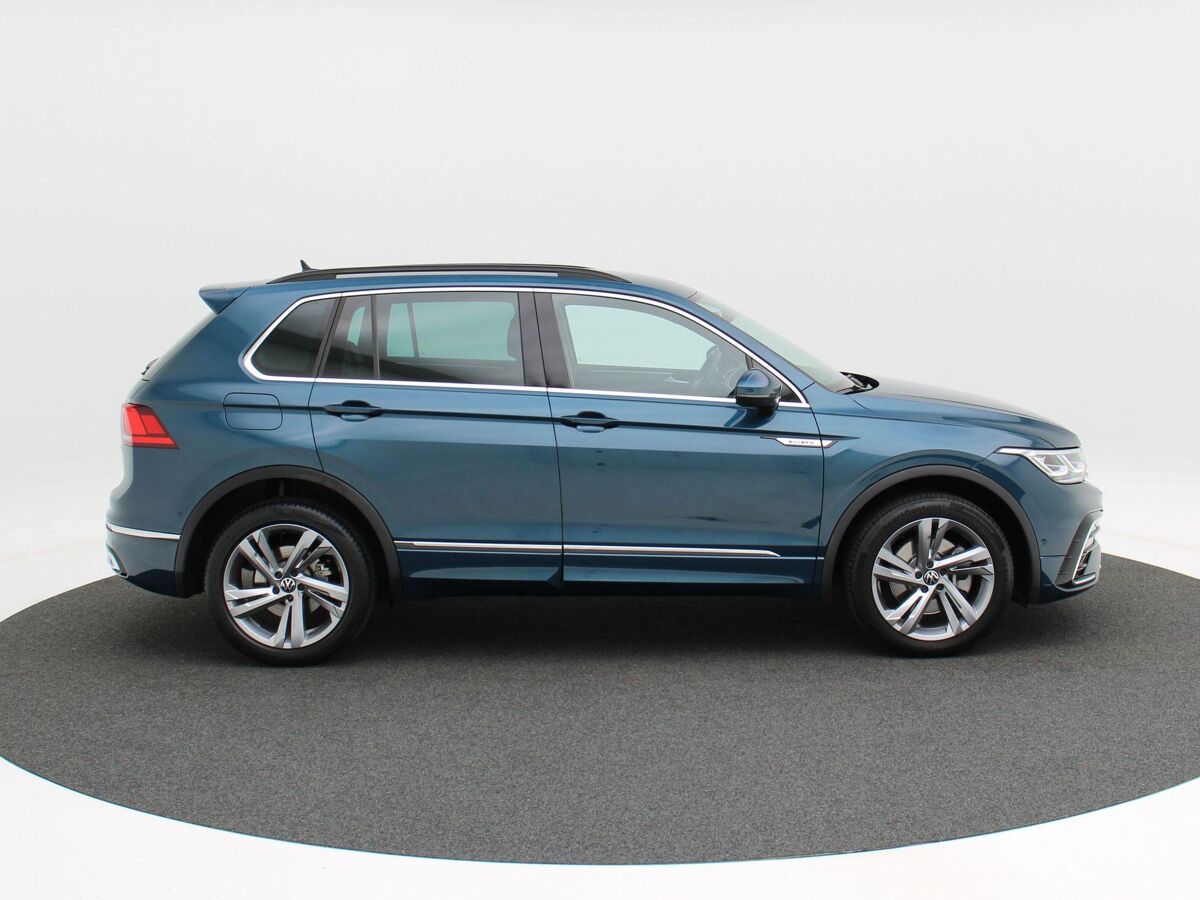 Volkswagen Tiguan 1.4 TSi 245 Pk Automaat eHybrid R-Line Business+ | Full LED | Navigatie | Adaptive Cruise | 19 Inch | Camera | CarPlay | 79.824 Km!!