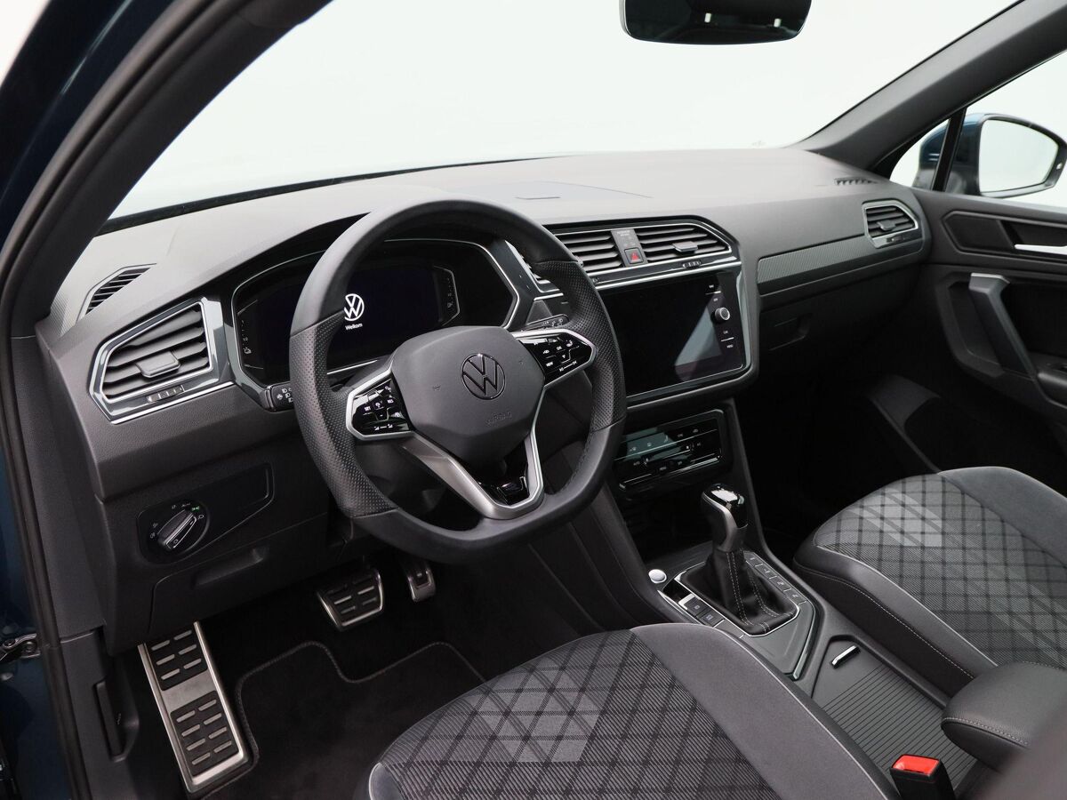 Volkswagen Tiguan 1.4 TSi 245 Pk Automaat eHybrid R-Line Business+ | Full LED | Navigatie | Adaptive Cruise | 19 Inch | Camera | CarPlay | 79.824 Km!!