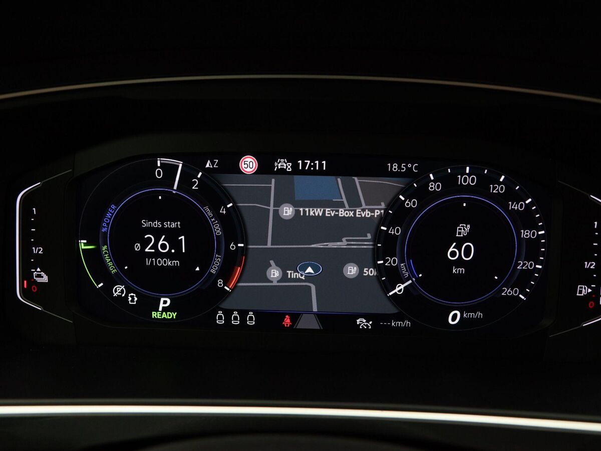 Volkswagen Tiguan 1.4 TSi 245 Pk Automaat eHybrid R-Line Business+ | Full LED | Navigatie | Adaptive Cruise | 19 Inch | Camera | CarPlay | 79.824 Km!!