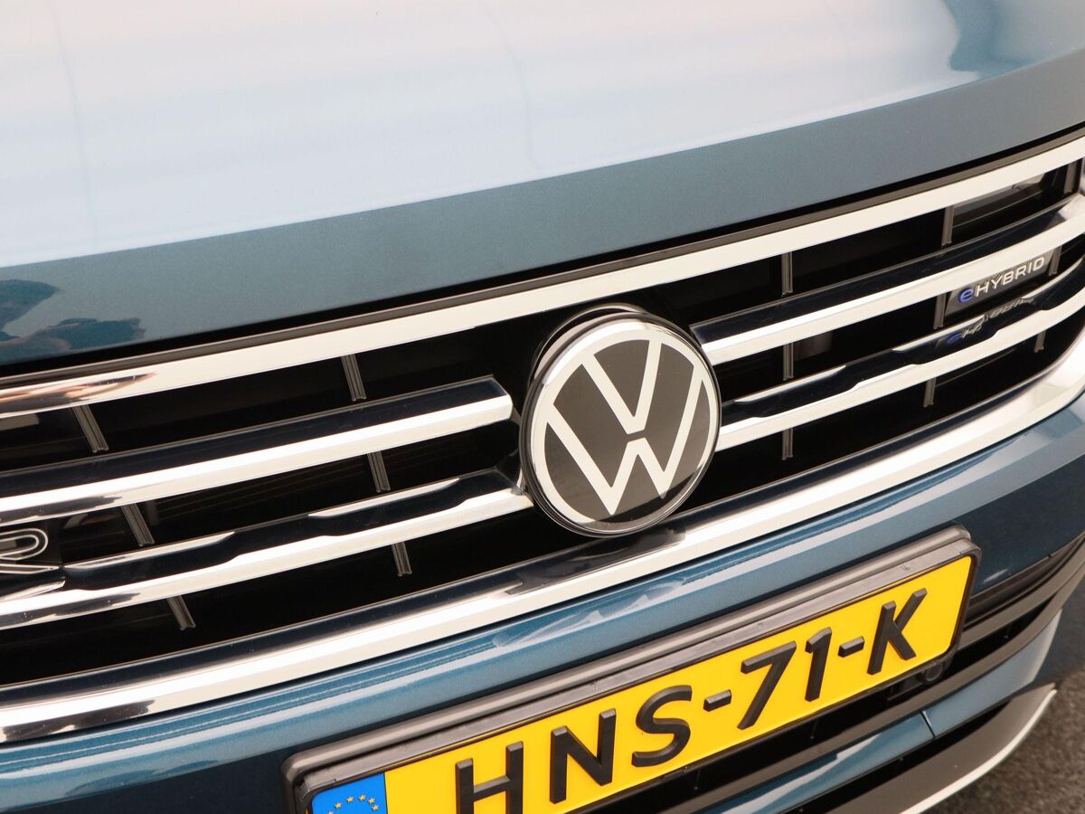 Volkswagen Tiguan 1.4 TSi 245 Pk Automaat eHybrid R-Line Business+ | Full LED | Navigatie | Adaptive Cruise | 19 Inch | Camera | CarPlay | 79.824 Km!!