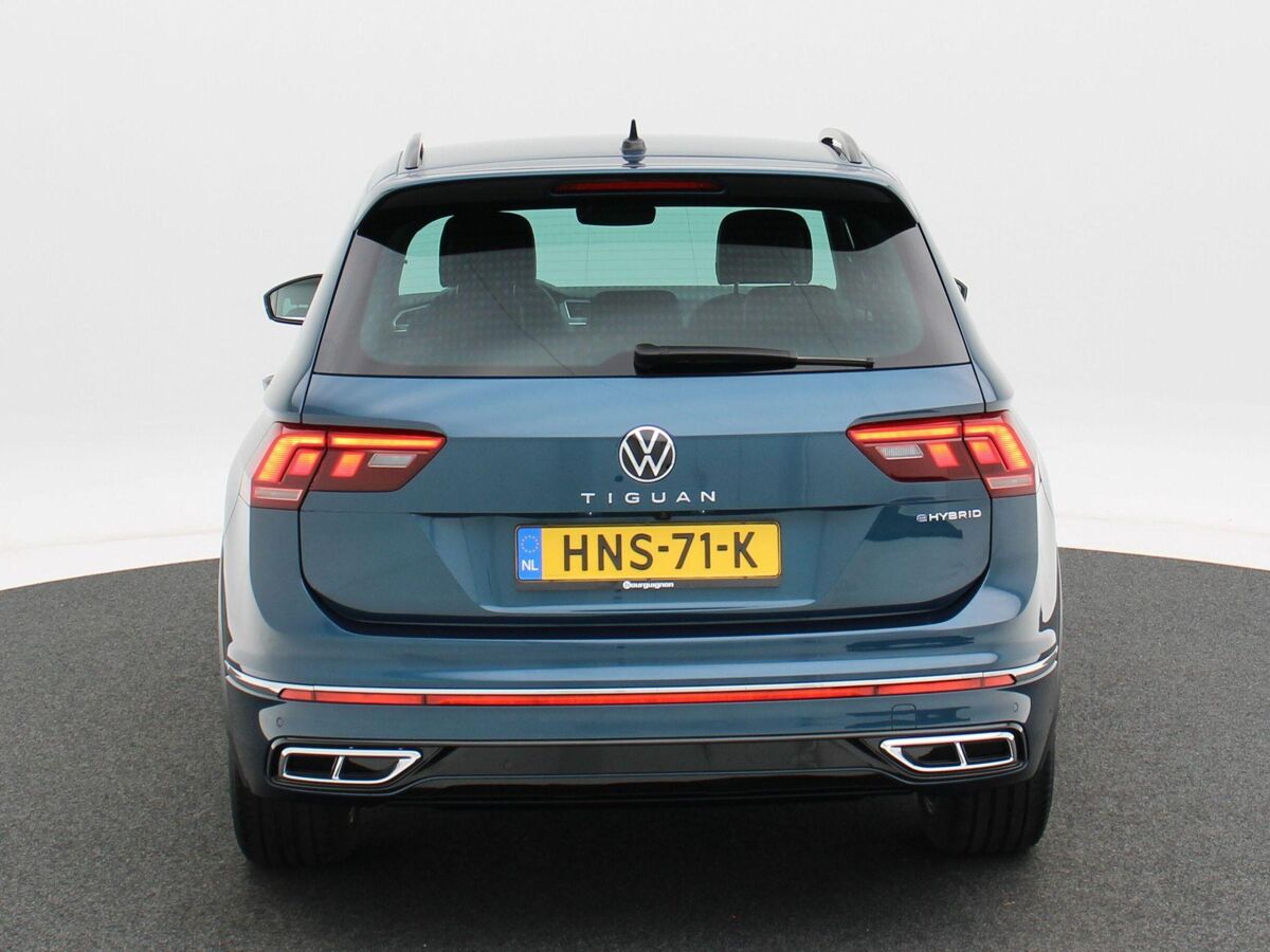 Volkswagen Tiguan 1.4 TSi 245 Pk Automaat eHybrid R-Line Business+ | Full LED | Navigatie | Adaptive Cruise | 19 Inch | Camera | CarPlay | 79.824 Km!!
