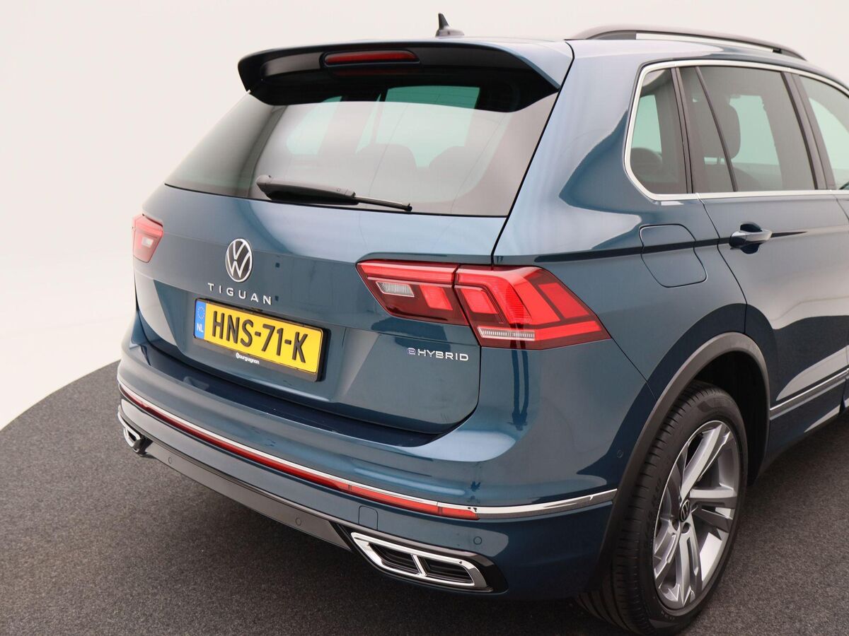 Volkswagen Tiguan 1.4 TSi 245 Pk Automaat eHybrid R-Line Business+ | Full LED | Navigatie | Adaptive Cruise | 19 Inch | Camera | CarPlay | 79.824 Km!!