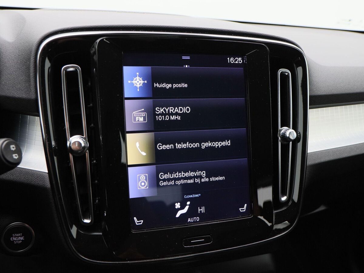 Volvo XC40 2.0 T4 AWD 190 Pk Automaat | Navigatie | Harman/Kardon Audio | Camera | Adaptive Cruise | 86.664 Km!!