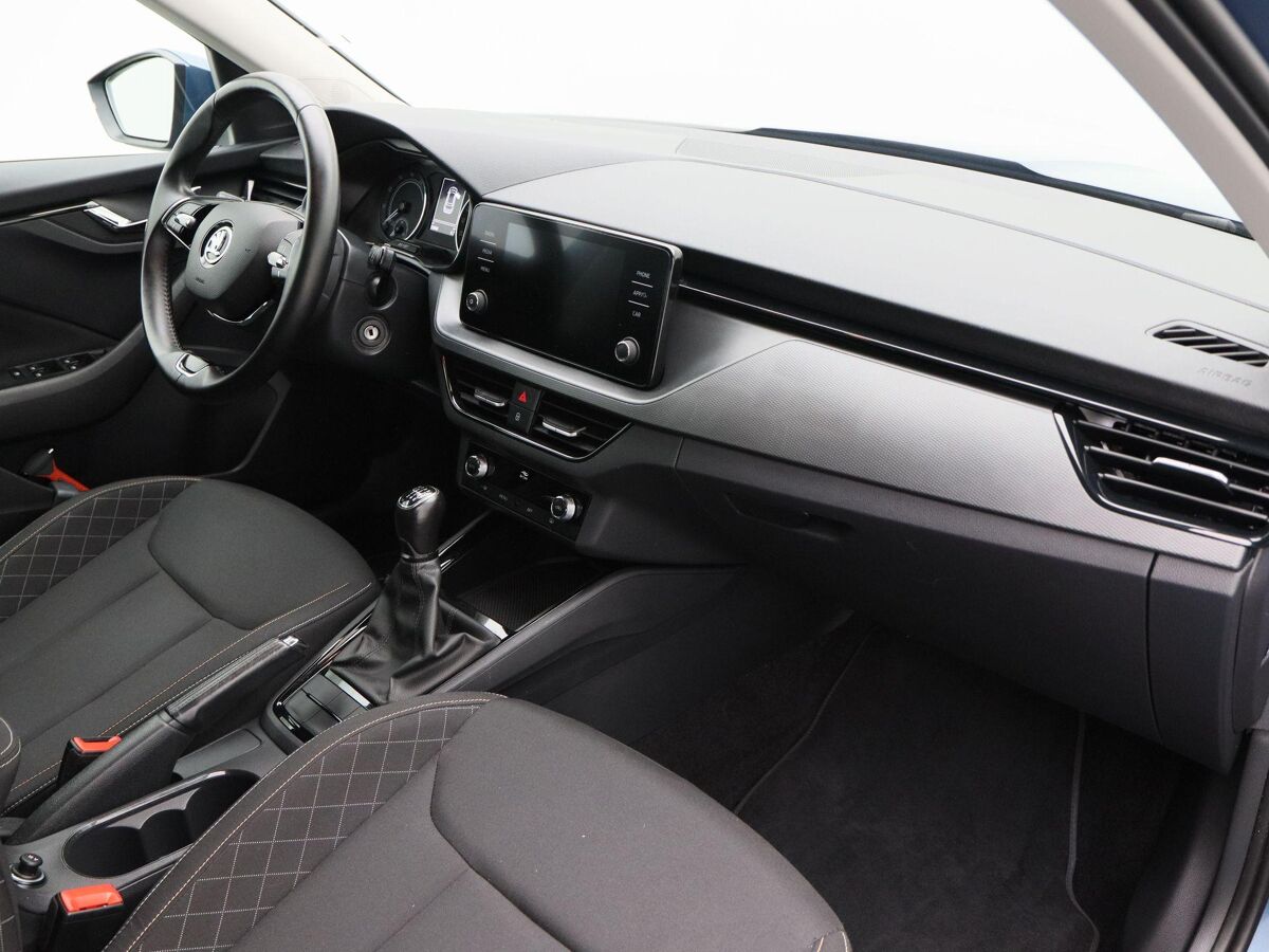 Škoda Kamiq 1.0 TSi 110 Pk Ambition | Climate Controle | 16 Inch | Privacy Glass | Parkeersensoren | CarPlay | 53.866 Km!!