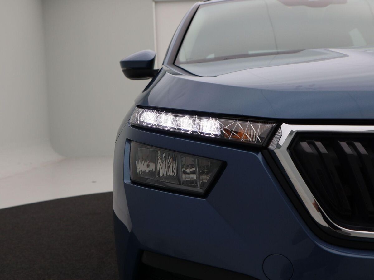 Škoda Kamiq 1.0 TSi 110 Pk Ambition | Climate Controle | 16 Inch | Privacy Glass | Parkeersensoren | CarPlay | 53.866 Km!!
