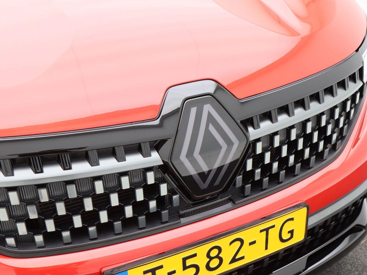 Renault Espace E-Tech full hybrid 200 esprit Alpine 7-Persoons | Full LED | Navigatie | Camera | Panoramadak | 20 Inch | Adaptive Cruise | CarPlay | 26.196 Km!!