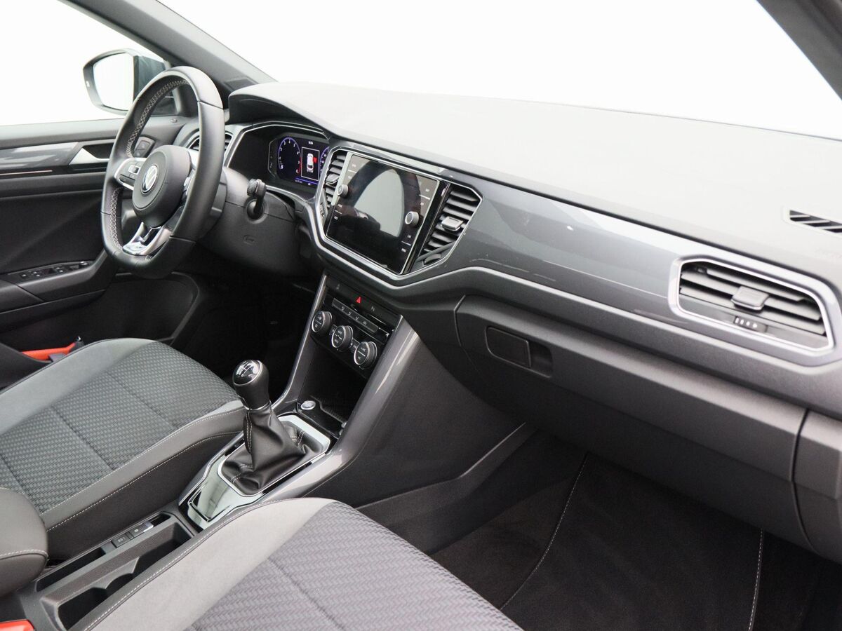 Volkswagen T-Roc 1.5 TSi 150 Pk R-Line | Full LED | Panoramadak | Trekhaak | 19 Inch | Camera | Adaptive Cruise Controle | 12.139 Km!!