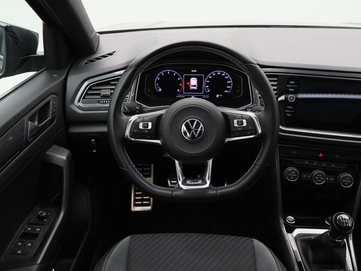 Volkswagen T-Roc 1.5 TSi 150 Pk R-Line | Full LED | Panoramadak | Trekhaak | 19 Inch | Camera | Adaptive Cruise Controle | 12.139 Km!!