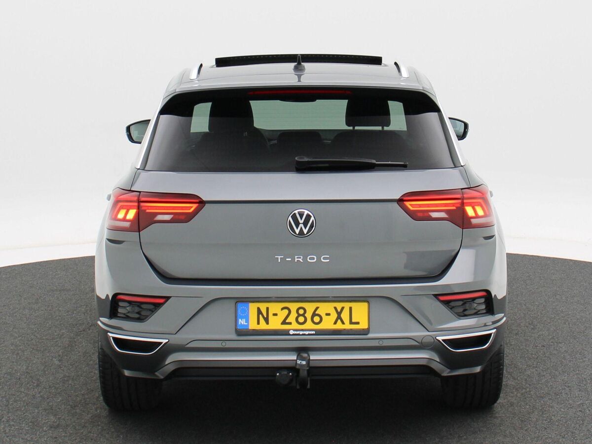 Volkswagen T-Roc 1.5 TSi 150 Pk R-Line | Full LED | Panoramadak | Trekhaak | 19 Inch | Camera | Adaptive Cruise Controle | 12.139 Km!!