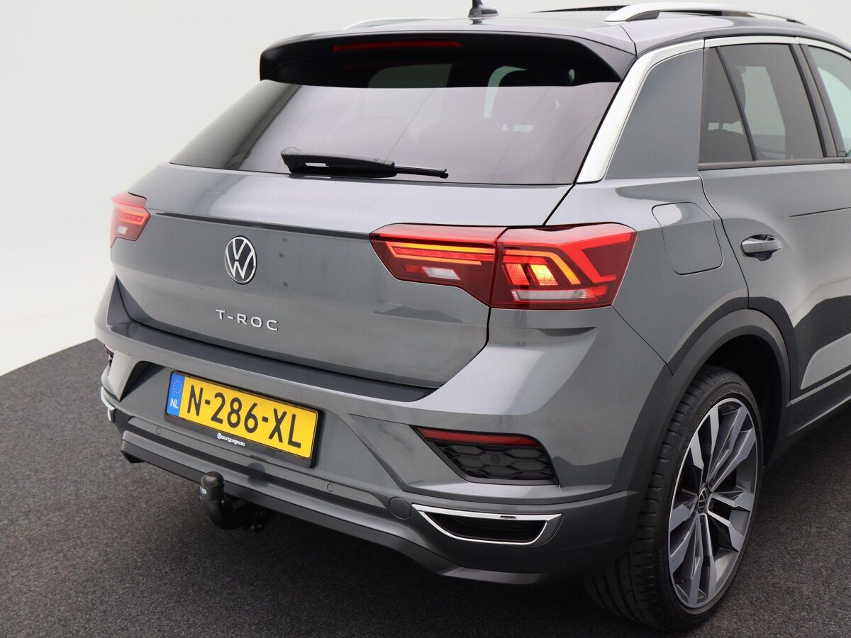 Volkswagen T-Roc 1.5 TSi 150 Pk R-Line | Full LED | Panoramadak | Trekhaak | 19 Inch | Camera | Adaptive Cruise Controle | 12.139 Km!!