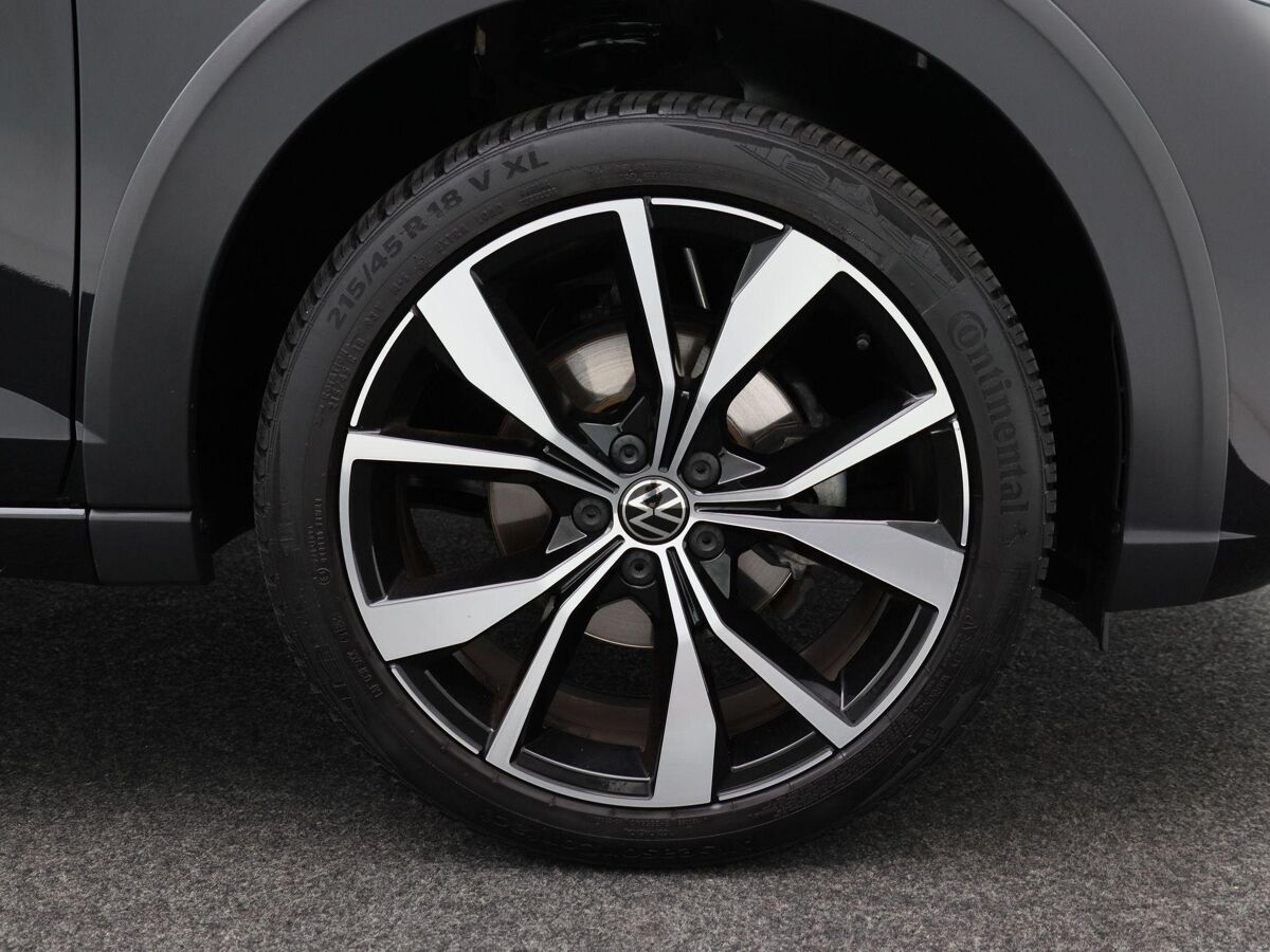 Volkswagen Taigo 1.0 TSi 110 Pk Automaat R-Line Business | Full LED | Trekhaak | Navigatie | Camera | 18 Inch | Privacy Glass | Stoelverwarming | 71.581 Km!!