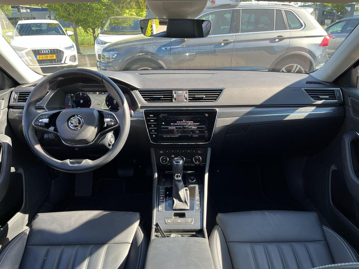Škoda Superb Combi 1.4 TSI iV Business Edition Plus | PHEV | 218Pk | Trekhaak | Leder | ACC | 360 camera |