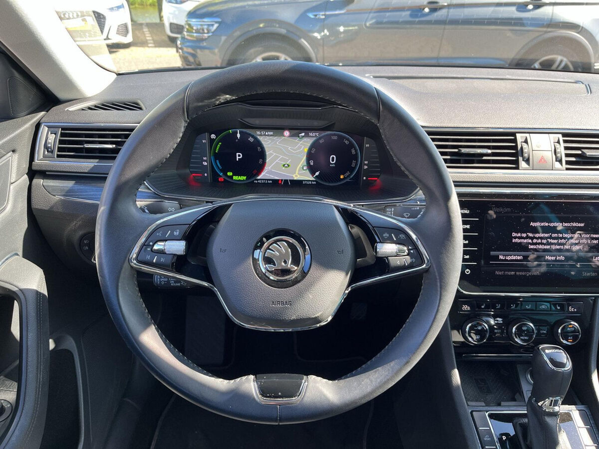 Škoda Superb Combi 1.4 TSI iV Business Edition Plus | PHEV | 218Pk | Trekhaak | Leder | ACC | 360 camera |