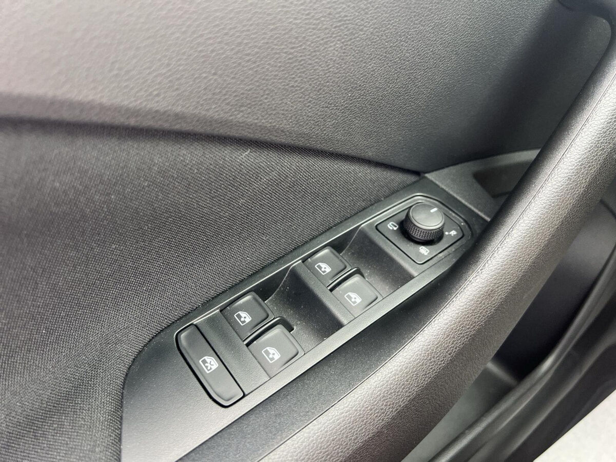 Škoda Kamiq 1.0 TSI 81kW DSG7 Monte Carlo | 110 Pk | Pano Dak | Pdc | Elec. A-Klep | Virtual Cockpit |