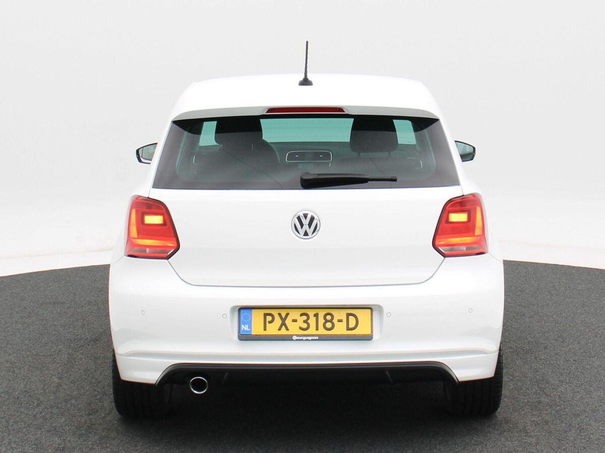 Volkswagen Polo 1.2 TSi 90 Pk R-Line | Airco | Cruise Control | Parkeersensoren | Navigatie | Carplay | Privacy Glass