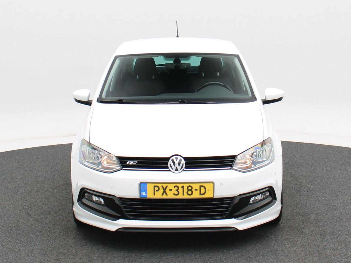 Volkswagen Polo 1.2 TSi 90 Pk R-Line | Airco | Cruise Control | Parkeersensoren | Navigatie | Carplay | Privacy Glass