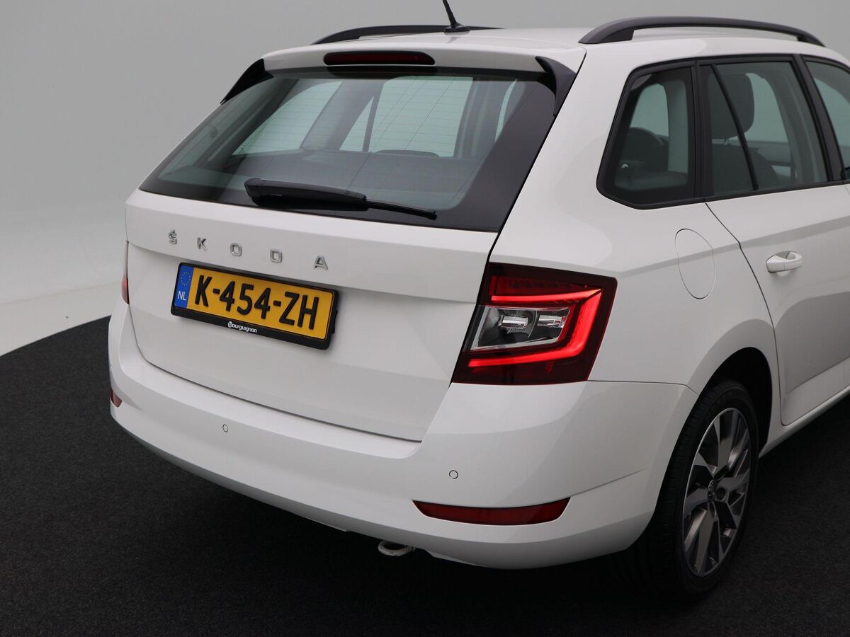 Škoda Fabia Combi 1.0 TSi Business Edition | Airco | Cruise Control | Parkeersensoren | Navigatie | Carplay | 50.744 Km!!