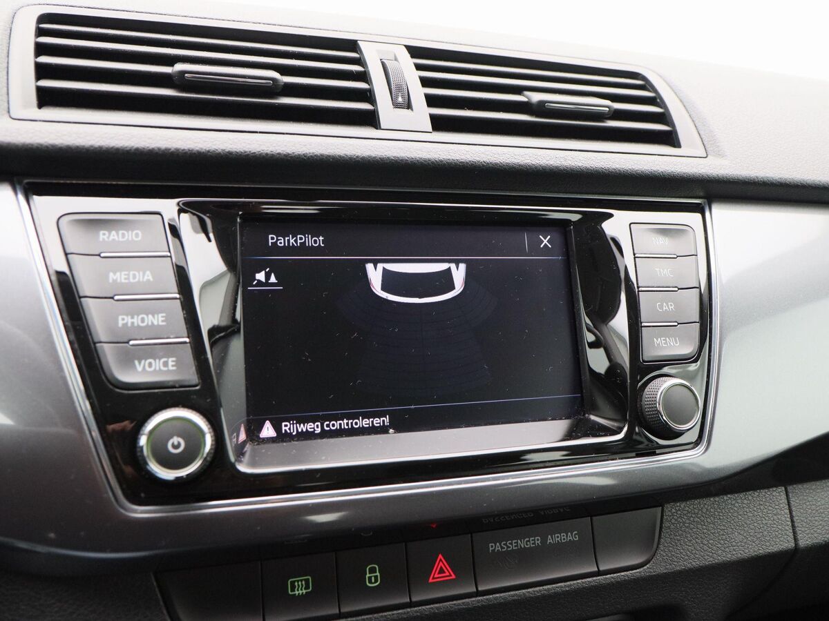 Škoda Fabia Combi 1.0 TSi Business Edition | Airco | Cruise Control | Parkeersensoren | Navigatie | Carplay | 50.744 Km!!
