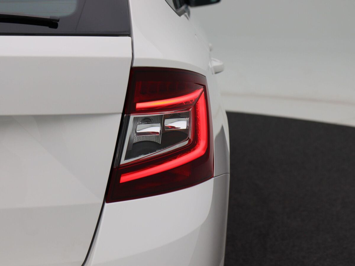 Škoda Fabia Combi 1.0 TSi Business Edition | Airco | Cruise Control | Parkeersensoren | Navigatie | Carplay | 50.744 Km!!