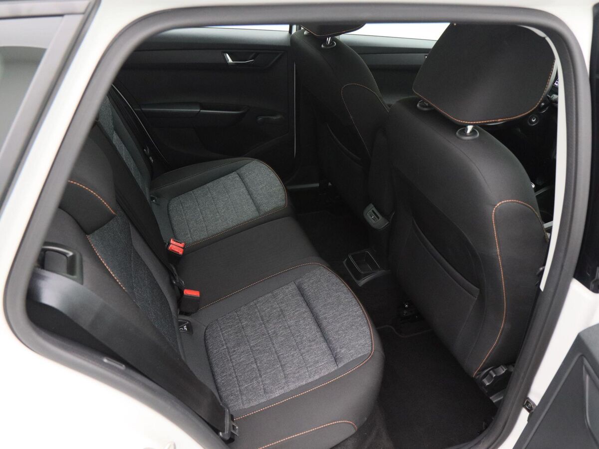Škoda Fabia Combi 1.0 TSi Business Edition | Airco | Cruise Control | Parkeersensoren | Navigatie | Carplay | 50.744 Km!!