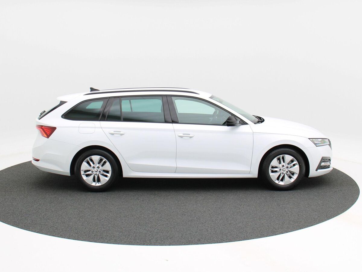 Škoda Octavia Combi 1.0 TSi 110 Pk Sport Business | Adaptive Cruise | Climate Control | Stoelverwarming | Parkeersensoren | Bluetooth | Navigatie | 60.816 Km!!