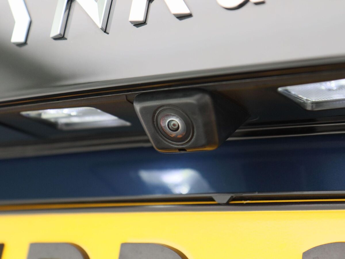 Lynk & Co 01 1.5 Phev 262 Pk Automaat | Full LED | Panoramadak | Zwarte Hemel | 360 Camera | 20 Inch | Stoelverwarming | 19.339 Km!!