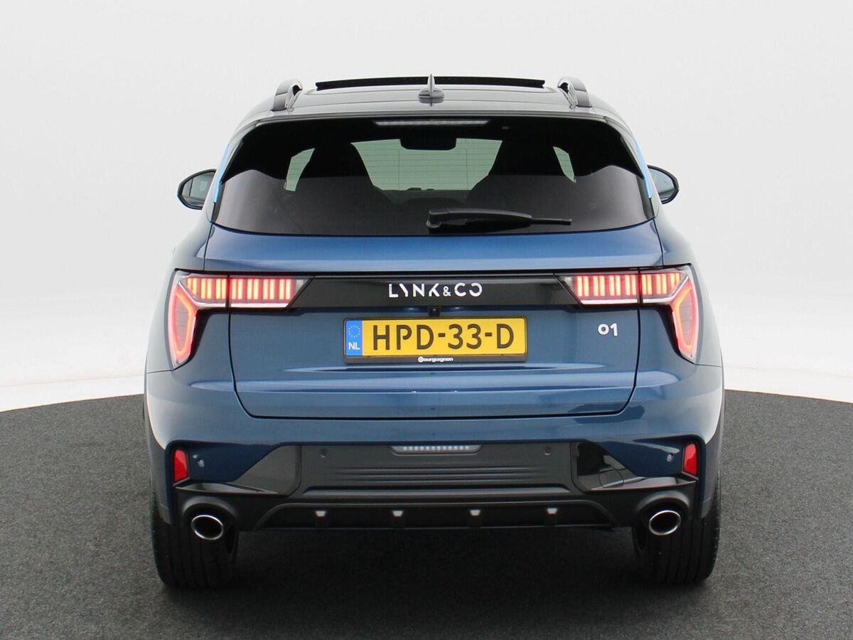Lynk & Co 01 1.5 Phev 262 Pk Automaat | Full LED | Panoramadak | Zwarte Hemel | 360 Camera | 20 Inch | Stoelverwarming | 19.339 Km!!