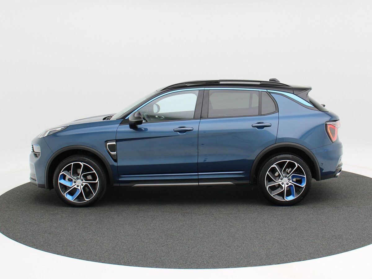 Lynk & Co 01 1.5 Phev 262 Pk Automaat | Full LED | Panoramadak | Zwarte Hemel | 360 Camera | 20 Inch | Stoelverwarming | 19.339 Km!!