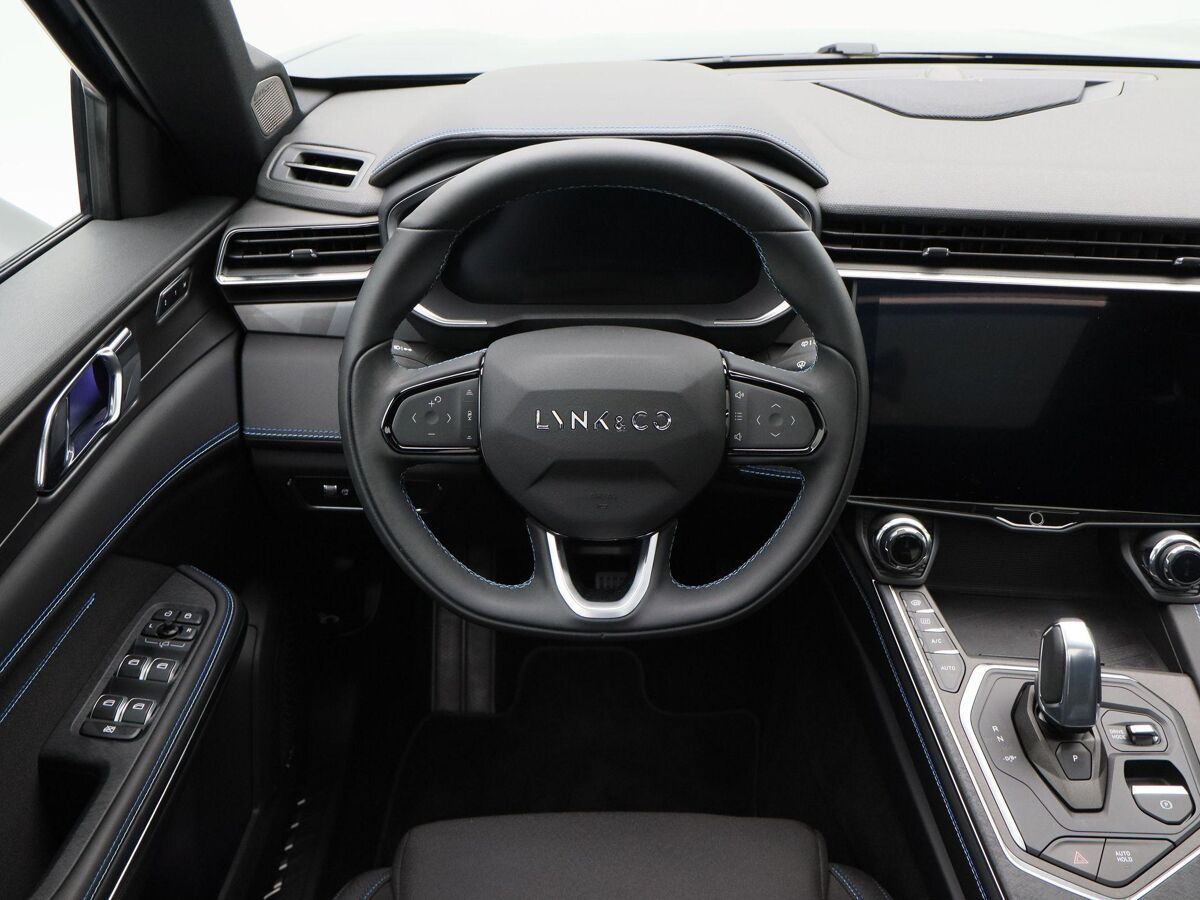 Lynk & Co 01 1.5 Phev 262 Pk Automaat | Full LED | Panoramadak | Zwarte Hemel | 360 Camera | 20 Inch | Stoelverwarming | 19.339 Km!!