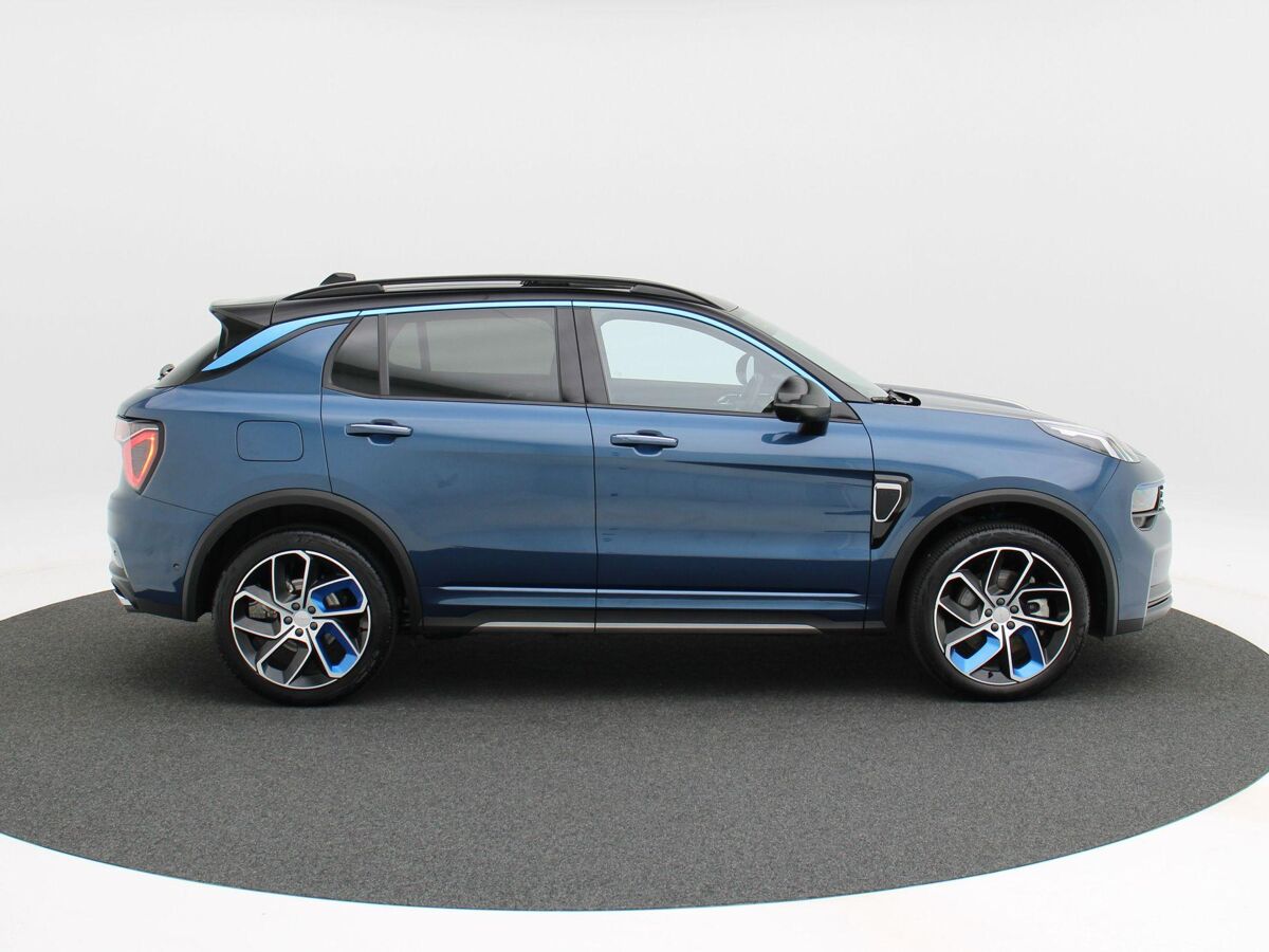 Lynk & Co 01 1.5 Phev 262 Pk Automaat | Full LED | Panoramadak | Zwarte Hemel | 360 Camera | 20 Inch | Stoelverwarming | 19.339 Km!!