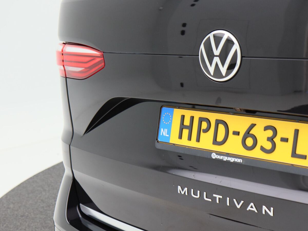 Volkswagen Multivan 1.4 218 Pk eHybrid L2H1 Style 7 Persoons | Full LED | Elektrische Schuifdeuren | Standkachel | Adaptive Cruise | Camera | Leder | 31.421 Km!!