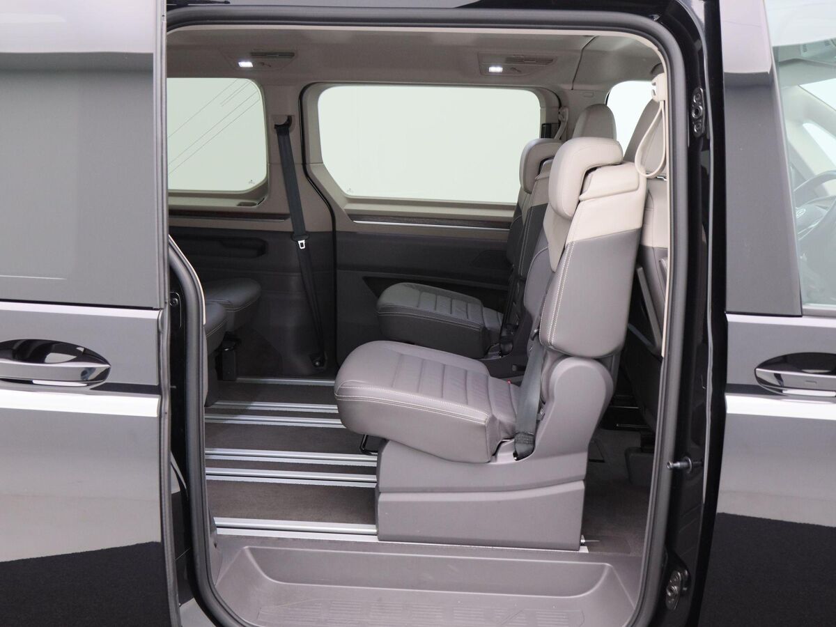 Volkswagen Multivan 1.4 218 Pk eHybrid L2H1 Style 7 Persoons | Full LED | Elektrische Schuifdeuren | Standkachel | Adaptive Cruise | Camera | Leder | 31.421 Km!!