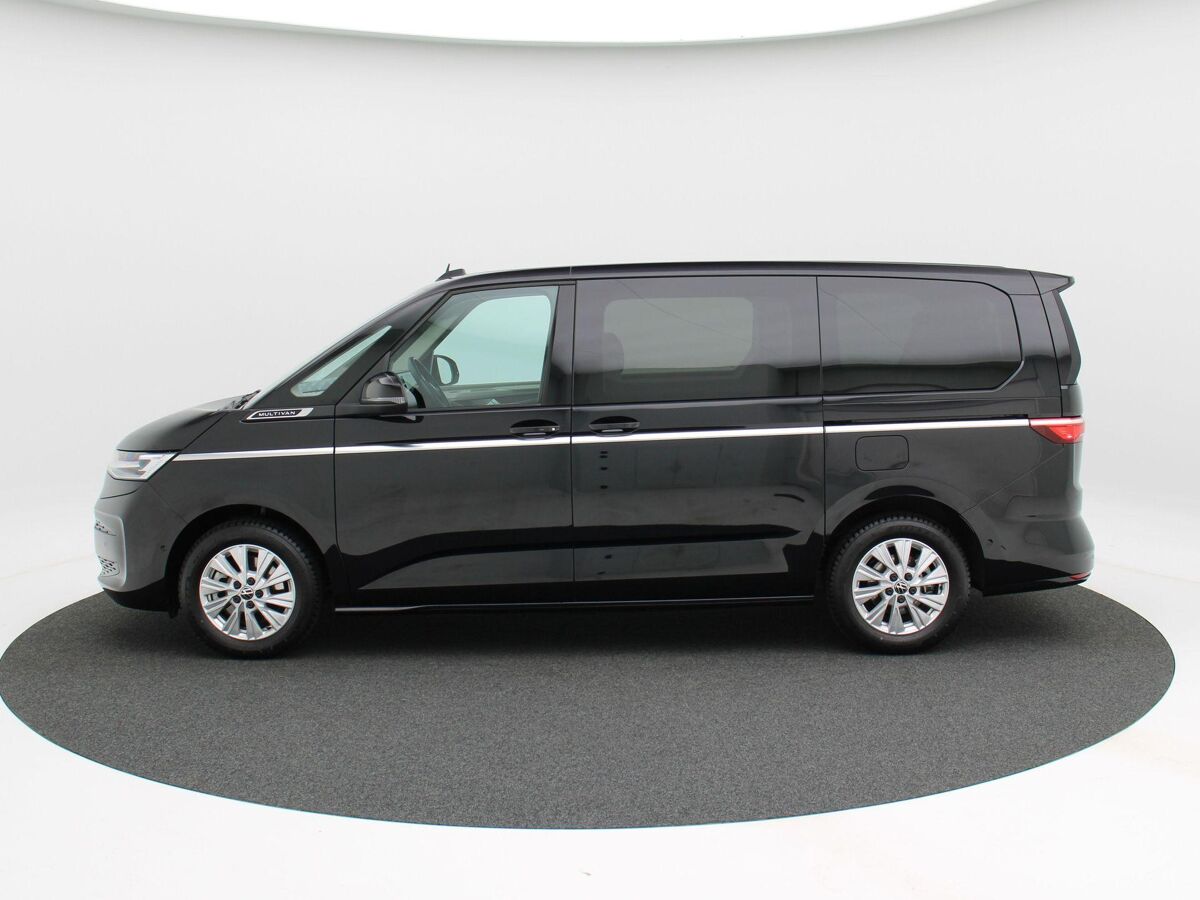Volkswagen Multivan 1.4 218 Pk eHybrid L2H1 Style 7 Persoons | Full LED | Elektrische Schuifdeuren | Standkachel | Adaptive Cruise | Camera | Leder | 31.421 Km!!
