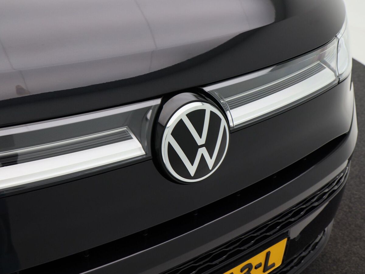 Volkswagen Multivan 1.4 218 Pk eHybrid L2H1 Style 7 Persoons | Full LED | Elektrische Schuifdeuren | Standkachel | Adaptive Cruise | Camera | Leder | 31.421 Km!!