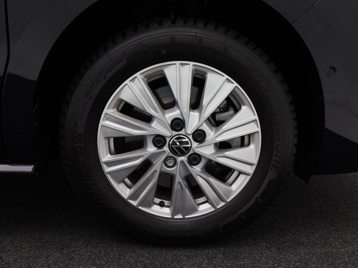 Volkswagen Multivan 1.4 218 Pk eHybrid L2H1 Style 7 Persoons | Full LED | Elektrische Schuifdeuren | Standkachel | Adaptive Cruise | Camera | Leder | 31.421 Km!!